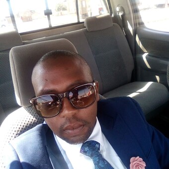 Simphiwe Vumazonke