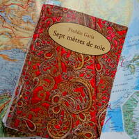 Freddie Garla - Sept mètres de soie - Livre Voyage by Radio Albigés