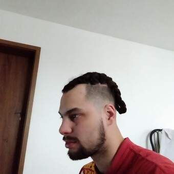 Kontroverzn&iacute; Osoba Sro