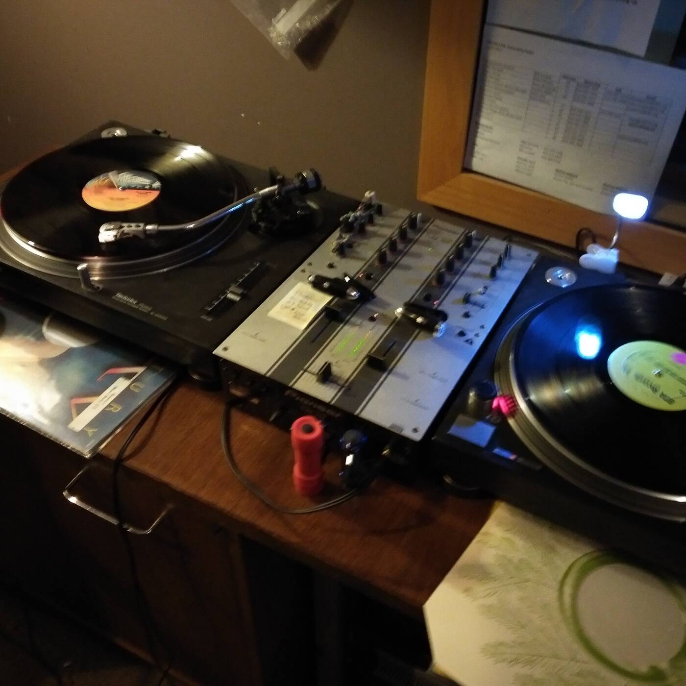 RADIONIC POWERS - KKFI Seasoned Beats 12-29-2018 (Stereo - Full 3 Hour Show 4 Sharing - 320k New Commercials) episode artwork