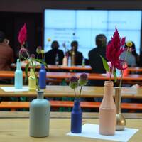 Farben interdisziplinär diskutiert by HAWK Radio