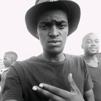 &Ntilde;ang L&ograve; B&oacute;nGz&atilde;