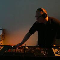 Finn Johannsen - Betalounge 05/09 by Finn Johannsen