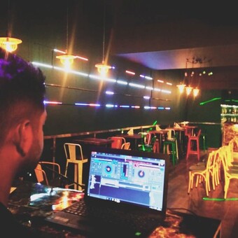 Ranveer Choudhry ( DJ Lolks )