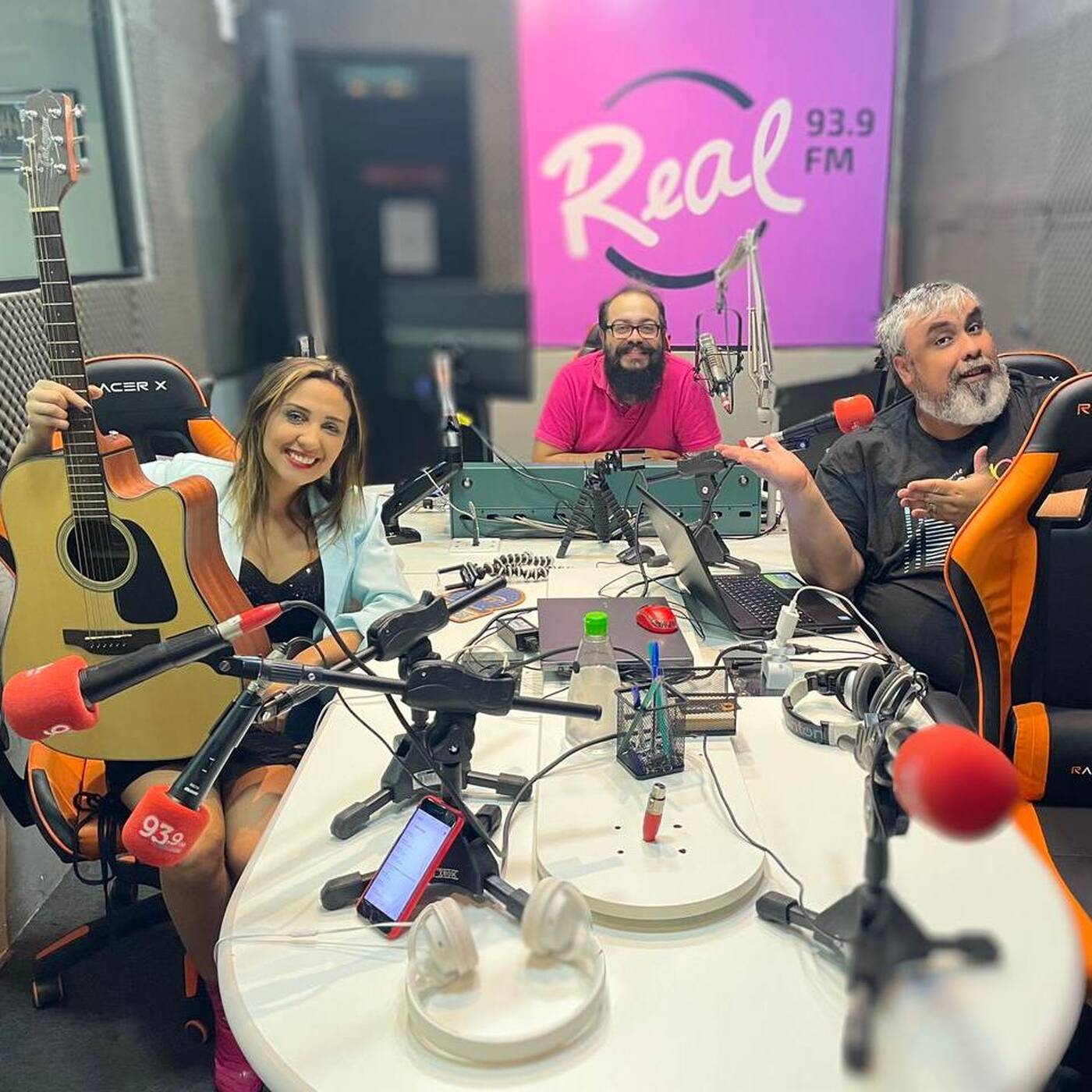 28.07.22 - CANTORA HELLEN REIS episode artwork