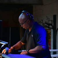 The ShAzAm MiX by Derek Bowden