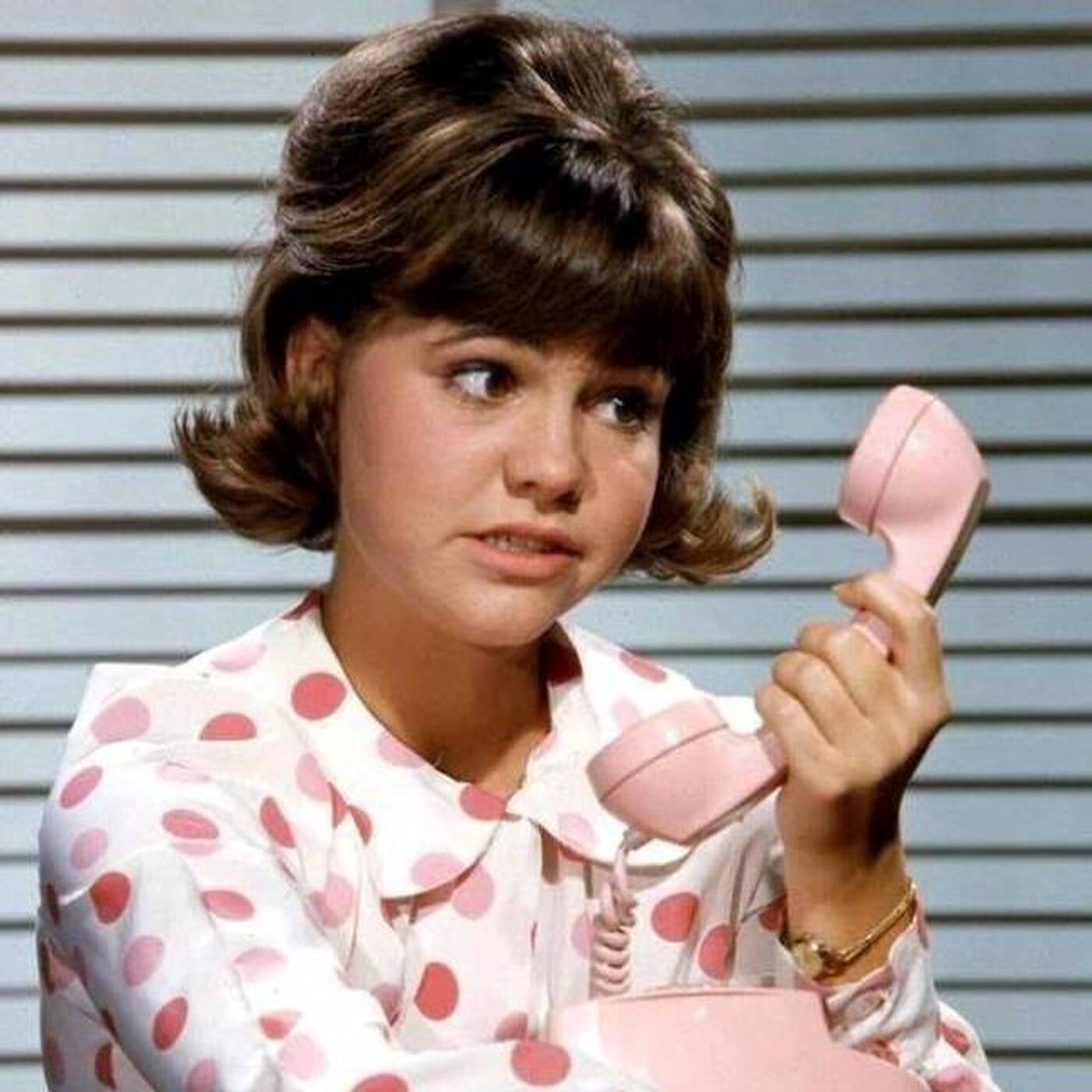 Phone Call Message (1960's) episode artwork