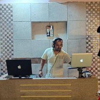 Sandip Divekar Djsandy