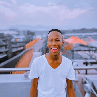 Sizeone🎧🤾🏽&zwj;♂️