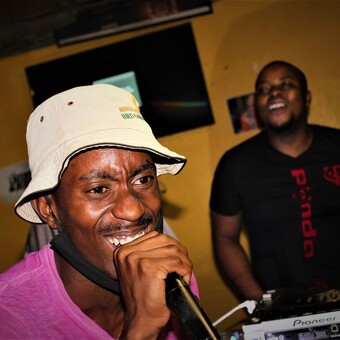 Otsile Gigantic Pelo