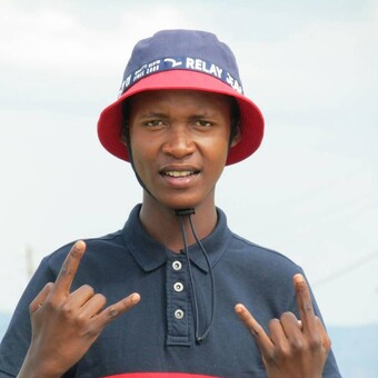 L&euml;F&aring; Mofokeng