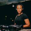 DJ lady Vee