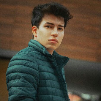 Andr&eacute;s C&aacute;rdenas