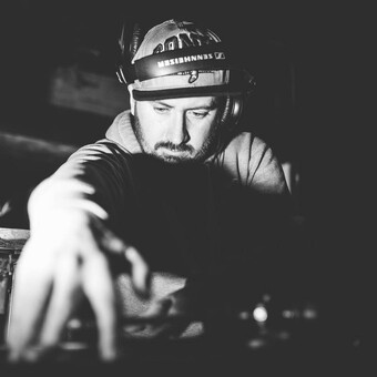 Bennie D (Vibe90Recordings)