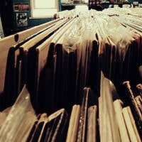 /// diggin some music ///