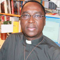 Enseignement: Chrétien, comment vaincre la souffrance ...? (Père Germain GAZOA) by Radio Espoir