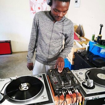 Thabo Teelee Motloung