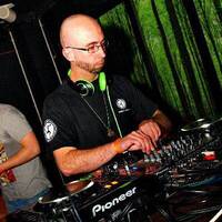 Classics Of The Harderstyle #1 mixed by Wavepuntcher by Wavepuntcher