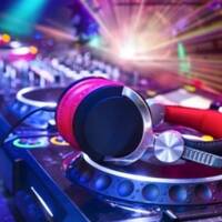 Na balada eletrônica Jocy by Djocy Gomez