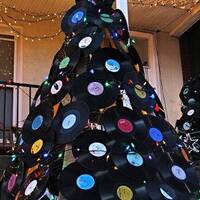 The UnCola 12-24-19 Show by The UnCola