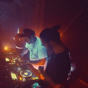 𝐇卂zᗴ &beta;&sigma;𝔂𝔰