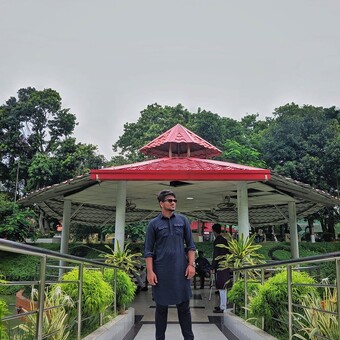 &Atilde;ś&iuml;f Sh&oslash;m&iuml;k