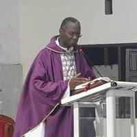 Enseignement: La chasteté et la continence, mieux les comprendre (Père Landry GBAKA-BREDE) by Radio Espoir