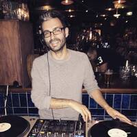Guest Mix - DJ Kinetic Live at The Hive - Liquid Sunshine - 01-07-2021 by Liquid Sunshine