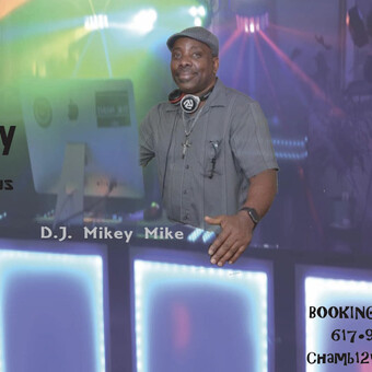 D.J Mikey - Mike
