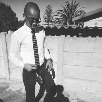 Lutholwethu Lzee Sanda