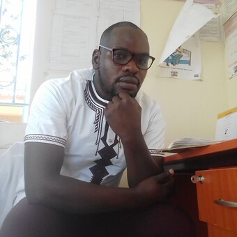 Omumia Nahashon
