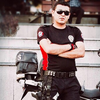 H&uuml;seyin &Ouml;zt&uuml;rk