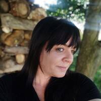 Inspirativní rozhovor - Ladislava Ilková, šperkařka, farmářka, 22.2.2022 by Radio Patriot