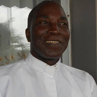 Enseignement: L'attitude du chrétien vis-à-vis de la Parole de Dieu (Père Jean SINSIN BAYO) by Radio Espoir