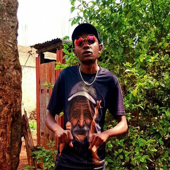 Dyfr&ecirc;h Zigiz&aring;g&atilde;h Mk&atilde;b&egrave;t&euml;h