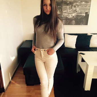 Aneta Zdr&aacute;halov&aacute;