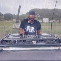 WEEKEND FEVER SESSION 110 Mixed By Cuba Mokolobetsi by Cuba Mokolobetsi