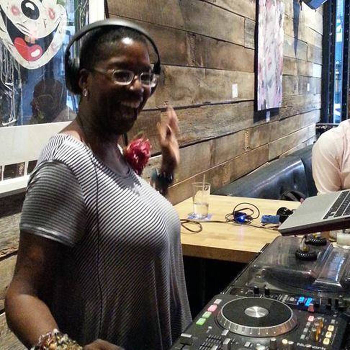 Diane Patrick aka DJ DEE-PEE on CRIB RADIO - November 14, 2020 episode artwork