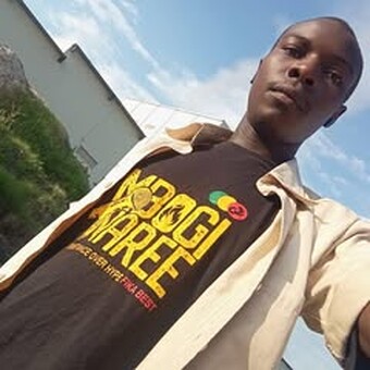 Ar&aacute;f&agrave;t M&oacute;h&agrave;m&oacute;&uacute;d