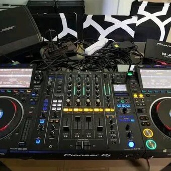 Keamogetswe DE Small