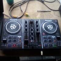 SipzenAFRIKA-Friday Late nyt grooves by Sipho Tobetsa DeeJ