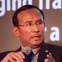 2017-01-13 Topik Idola - Satya Widya Yudha by Radio Idola Semarang