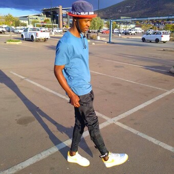 Kh&ouml;l&ouml; K&icirc;l&ouml;