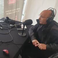 Michel Galvane - maire de st Suzanne &amp; Chamme - Relais de la flamme à Ste Suzanne by Frequence Sillé