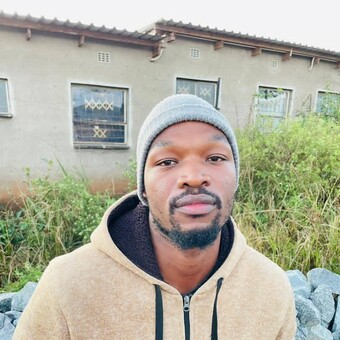 Bhekumuzi Mkhwanazi