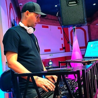 @Rigo_2130 The Mix Makers