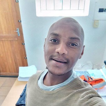 Mnqobi Sotobe