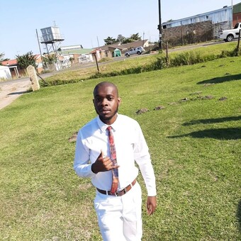 Sihesenkosi Geez M'phephethe