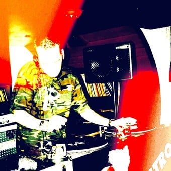 DJ Sascha LB