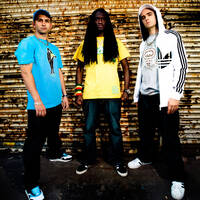 Run Tingz Crew - Informer (Wez G Raggaman Remix) by Wez G